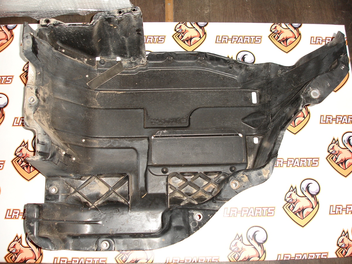 LR011708 Захист паливного бака екран лівий RANGE ROVER L322 2002-2013 Б/У